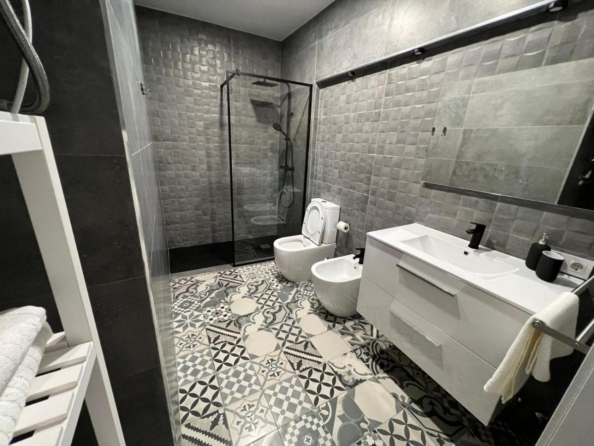 Baena Apartments Севилья Экстерьер фото